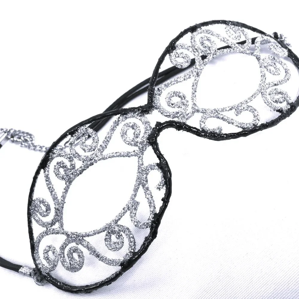 Harlequin Mask Metal Silver & Black VTG * NWOT